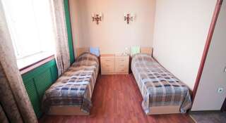 Гостиница Айвенго Курган Двухместный номер с 2 отдельными кроватями -4
