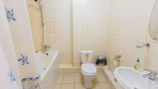 Гостиница Айвенго Курган Стандартный трехместный номер-3