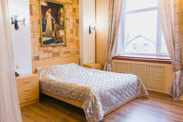 Гостиница Айвенго Курган-6